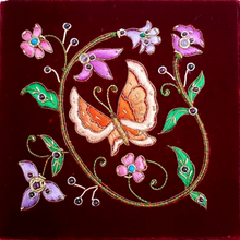 Load image into Gallery viewer, Butterfly Velvet Keepsake Box