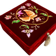 Load image into Gallery viewer, Butterfly Velvet Keepsake Box