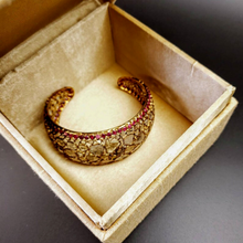 Load image into Gallery viewer, Gold Keepsake Box