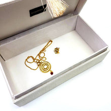 Load image into Gallery viewer, White silk jewelry storage box, interior view.