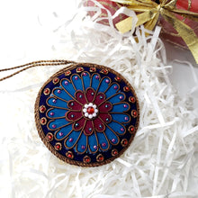 Load image into Gallery viewer, Notre Dame rose window hanging ornament, Christmas tree ornament.
